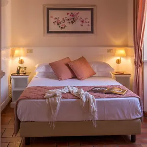 Aenea Oda ve Kahvaltı Roma